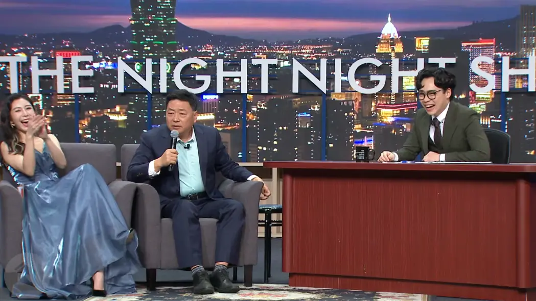 ▲王志安暗諷陳俊翰，主持人賀瓏及助理主持Albee聽了大笑拍手，引起各界砲轟。（圖／翻攝自STR Network）