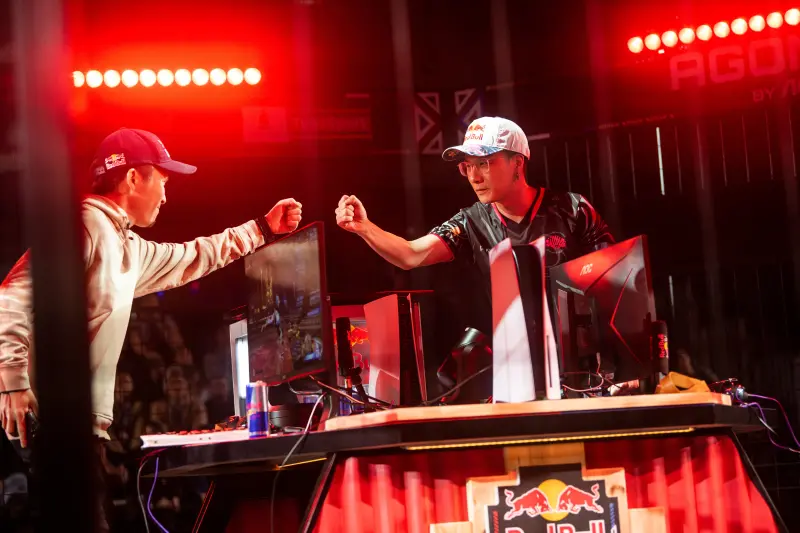 ▲石油王（右）今年將再度參與Red Bull Kumite，對戰來自世界各地的頂尖玩家。（圖／Red Bull提供）