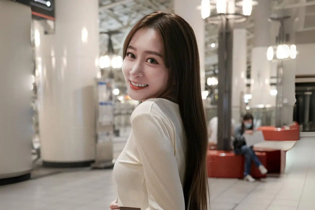 ▲篠崎泫揭當年女團管理內幕，讓她連發10篇道歉文，導致她粉專急速掉粉，直呼「每天都很想哭」。（圖／篠崎泫IG）