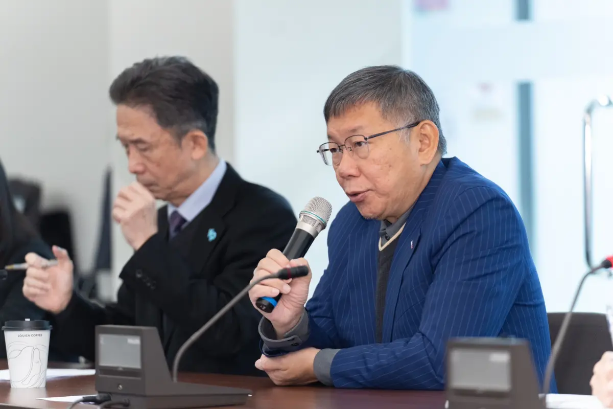 ▲民眾黨主席柯文哲美國聯邦眾議院「國會台灣連線」訪問團會面。(圖／民眾黨提供)