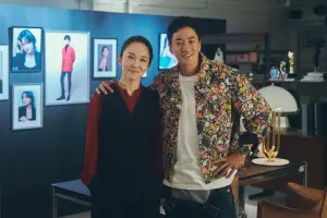 ▲范文芳(左)與導演何潤東相隔20多年再次攜手合作《不如海邊吹吹風》。(圖/大川大立提供) ▲范文芳(左)與導演何潤東相隔20多年再次攜手合作《不如海邊吹吹風》。(圖/大川大立提供)