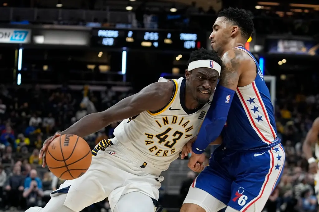 ▲剛轉隊來的新同學Pascal Siakam打出代表作，繳出本季首次大三元並轟下26分。（圖／美聯社／達志影像）