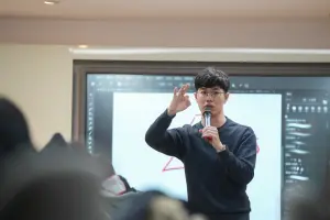 ▲來自醒吾科技大學數位設計系的講師孟宗儒,以手繪與電繪美術風格設計專長,經常參與各類單位的商業專案製作。(圖/醒吾科大提供) ▲來自醒吾科技大學數位設計系的講師孟宗儒,以手繪與電繪美術風格設計專長,經常參與各類單位的商業專案製作。(圖/醒吾科大提供)
