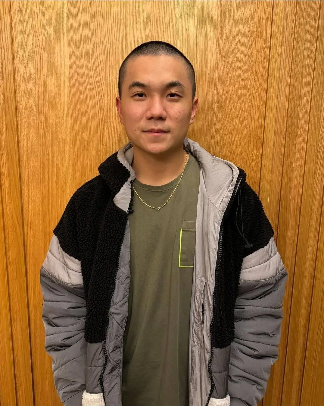 ▲中信兄弟「小可愛」江坤宇當兵12天退役發文曬光頭照，遭眾好友留言調侃。（圖／翻攝自江坤宇 IG）