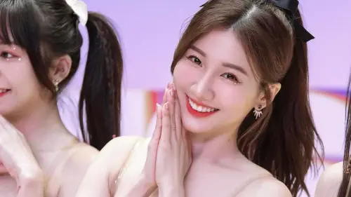 「啦啦隊林志玲」復出半年尺度變大！脫到剩毛巾　性感曲線全看光
