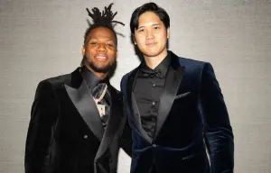 影／大谷翔平穿燕尾服帥炸！睽違5年出席MVP頒獎　球迷高喊MVP
