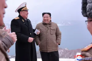 北韓官媒：金正恩視導潛射巡弋飛彈試射
