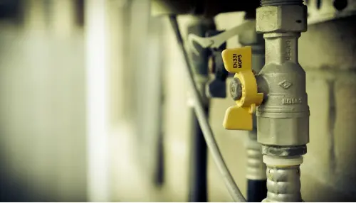 熱水器安裝不當！一週連2起一氧化碳中毒案　消防局列「5要」原則
