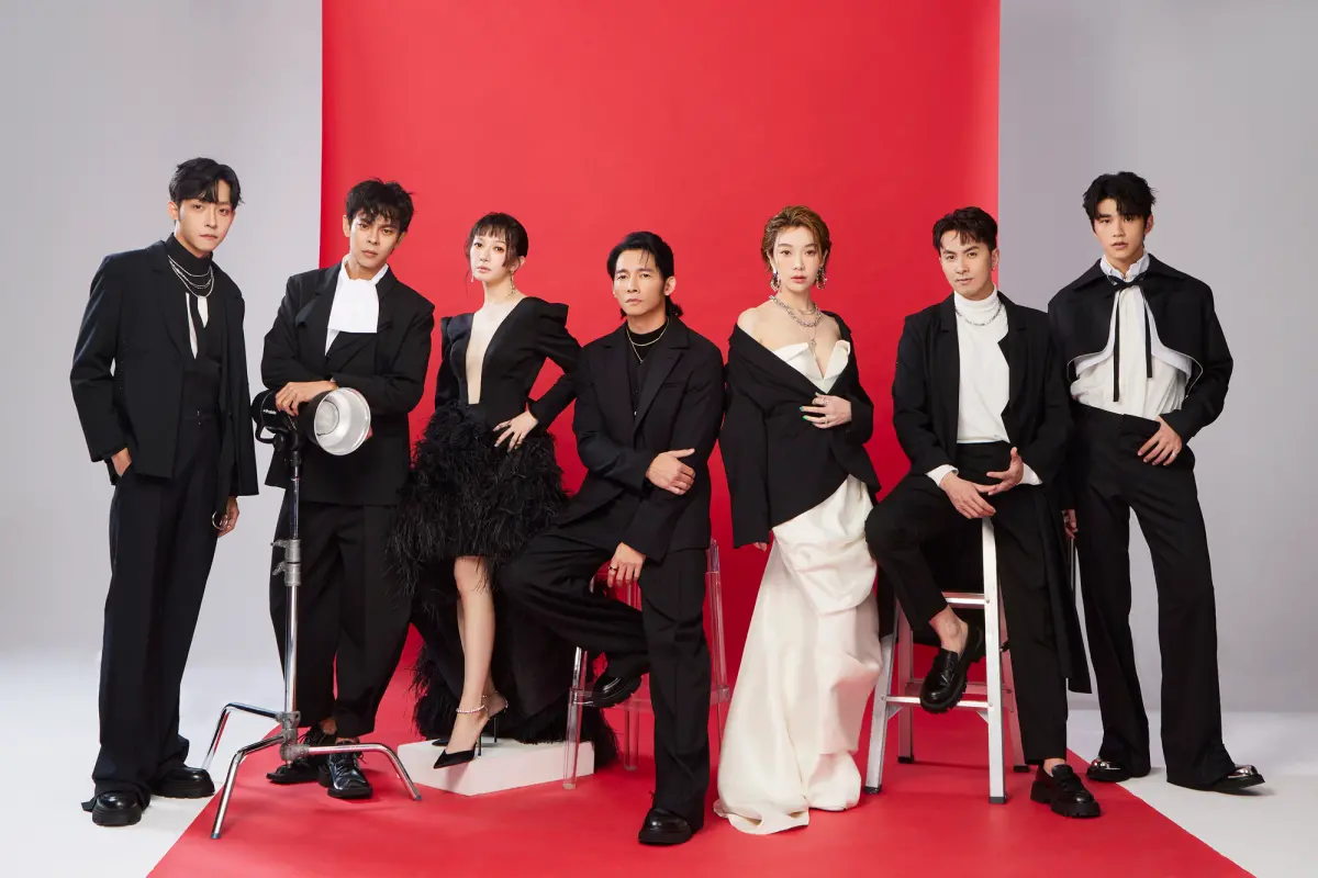 ▲蔡淑臻（右三）盼《村裡來了個暴走女外科》順利開拍。（圖／伊林）