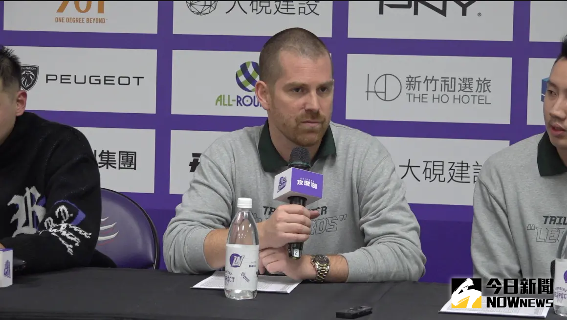 ▲在今（30）日的「大獅風雲賽」中，他們由加拿大籍的查爾斯（Charles Dube-Brais）擔任此役總教練，過去他有在ABL執教的經驗。（圖／記者吳忠育攝）