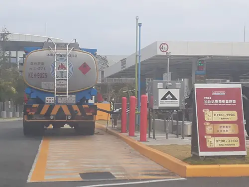 ▲好市多加油站是與中油合作，油價卻比中油便宜，讓不少民眾好奇背後原因。（圖／Costco好市多 商品經驗老實說臉書）