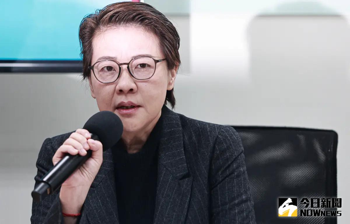 ▲民眾黨立委黃珊珊列7點說明蔣萬安只想要轉移焦點。（圖／記者葉政勳攝 , 2024.01.31）