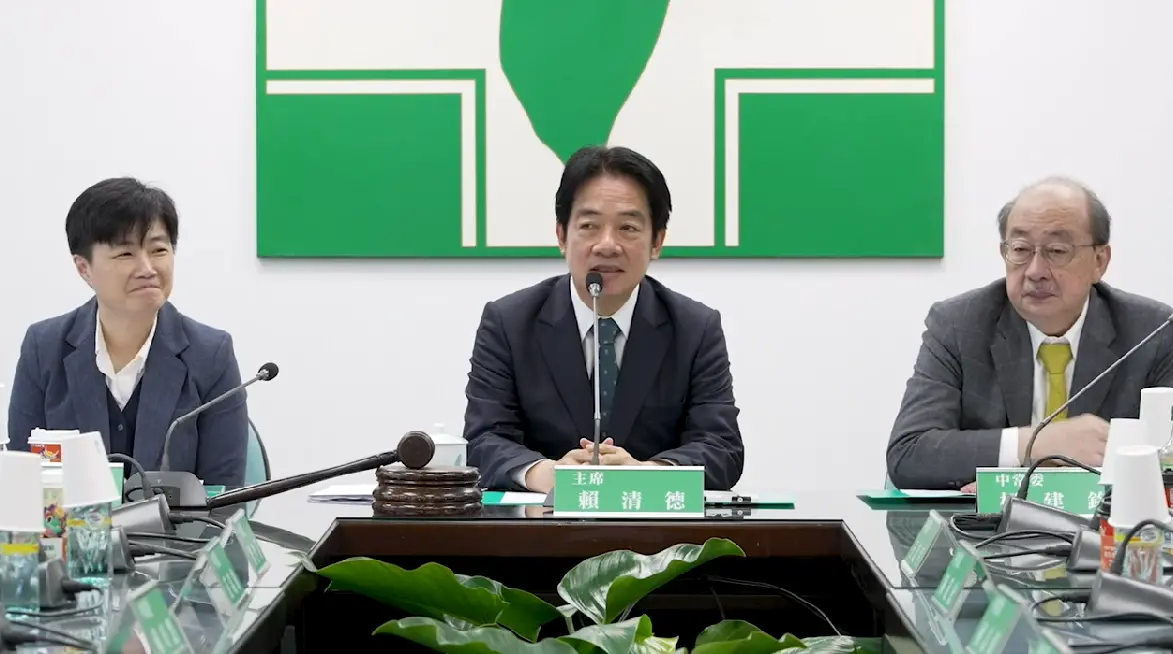 ▲柯建銘說，未來立法院是主戰場，大家要上緊發條、備戰，甚至可能天天「甲動」。（圖／民進黨提供）