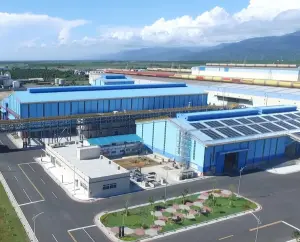 ▲中鋼集團中鋼碳素化學公司屏南廠建置高溫石墨化量產線,成功自主量產石墨碳微球產品。(圖/中鋼集團提供) ▲中鋼集團中鋼碳素化學公司屏南廠建置高溫石墨化量產線,成功自主量產石墨碳微球產品。(圖/中鋼集團提供)