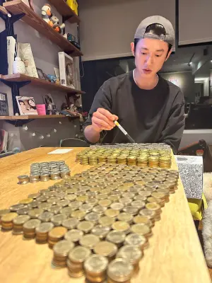 ▲▼吳慷仁存錢筒累積的硬幣數目可觀。(圖/吳慷仁臉書) ▲▼吳慷仁存錢筒累積的硬幣數目可觀。(圖/吳慷仁臉書)