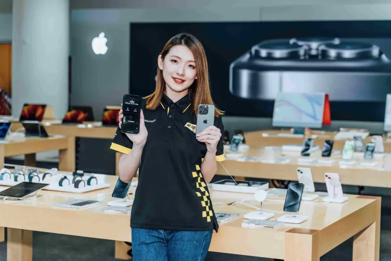 ▲燦坤今（2）日起至2月4日推出「Apple Day」，單品最高折扣達35%，其中iPhone 15 Pro 256GB 可以省2828元，比其他賣場再便宜一些。（圖／燦坤提供）