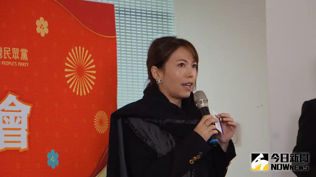 ▲民進黨發言人吳崢稱不知中間人聯繫柯文哲，柯辦發言人陳智菡呼籲，錯了要道歉才是男子漢。（圖／記者呂炯昌攝，2024.02.02）