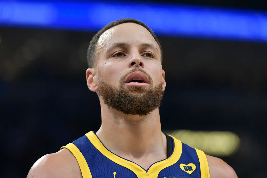 ▲金州勇士超級球星Stephen Curry四前攻下個人本季新高的60分，但球隊仍然輸給老鷹，他賽後難掩失望神情。（圖／美聯社／達志影像）