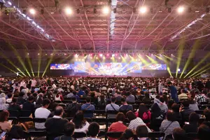 睽違4年,鴻海今(4)日舉辦實體大型嘉年華活動。(圖/鴻海提供) ▲睽違4年,鴻海今(4)日舉辦實體大型嘉年華活動。(圖/鴻海提供)