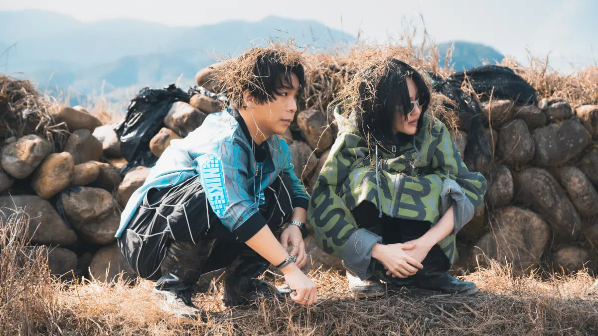 ▲小S主持的《小姐不熙娣》首次拍外景，到宜蘭體驗抓泥鰍和拔三星蔥。（圖／東森綜合提供）