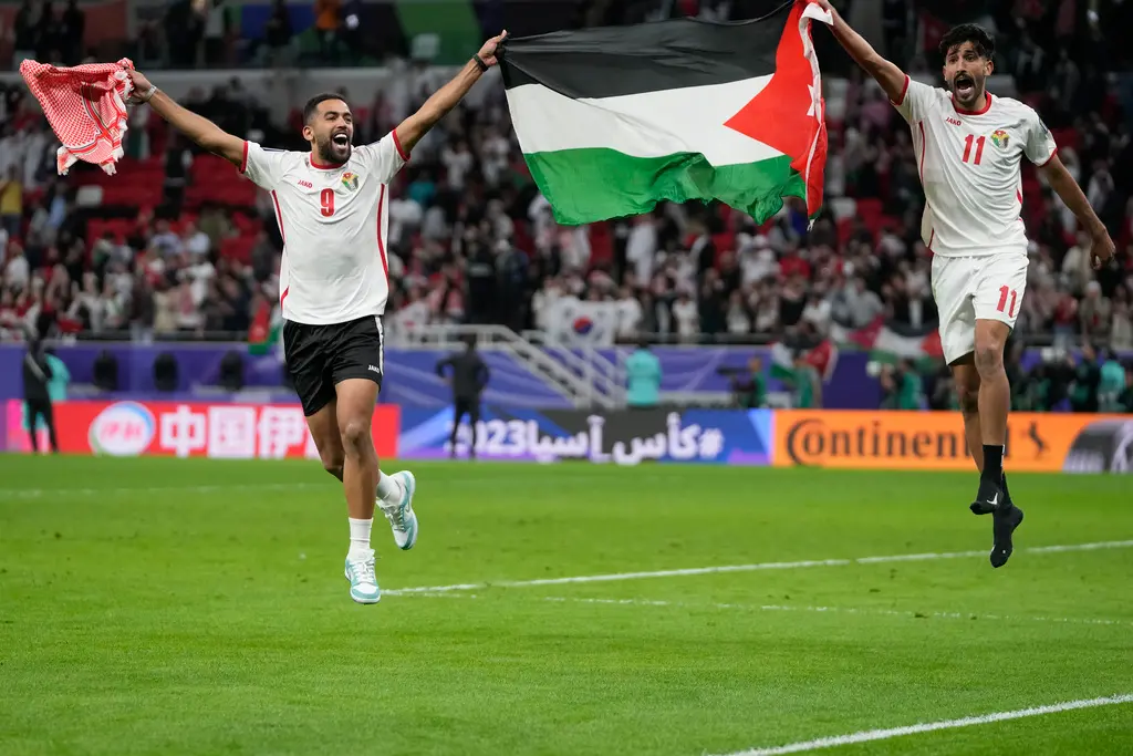 ▲亞洲盃足球4強，約旦繼續上演黑馬奇蹟，以2：0擊敗韓國隊，隊史首度踢進決賽，距離隊史首座冠軍僅差最後一步。（圖／美聯社／達志影像）