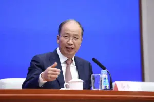 A股狂跌成股民箭靶?中國證券監督管理委員會主席易會滿被免職