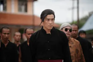 ▲提拉達邁特瓦拉育為在《唐人街恰恰》中演出華裔黑幫角色。（圖／原創娛樂）