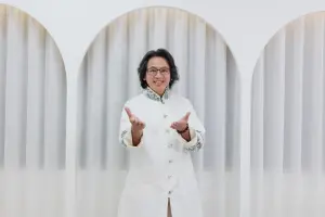 ▲徐震諒呼籲,龍年應以和為貴,和氣才能生財,整體運勢才會更好。(圖/人生後運規劃師徐震諒提供) ▲徐震諒呼籲,龍年應以和為貴,和氣才能生財,整體運勢才會更好。(圖/人生後運規劃師徐震諒提供)