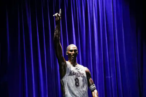 ▲Kobe Bryant選擇了81分之夜，當作他的雕像姿勢，並將陳列在洛杉磯湖人的主場體育館外。（圖／美聯社／達志影像）