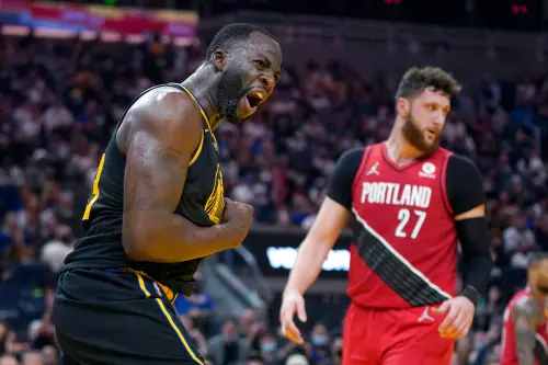 ▲金州勇士明星大前鋒Draymond Green，日前因為擊倒鳳凰城太陽中鋒Jusuf Nurkic，而被處以無限期禁賽處分。（圖／美聯社／達志影像）