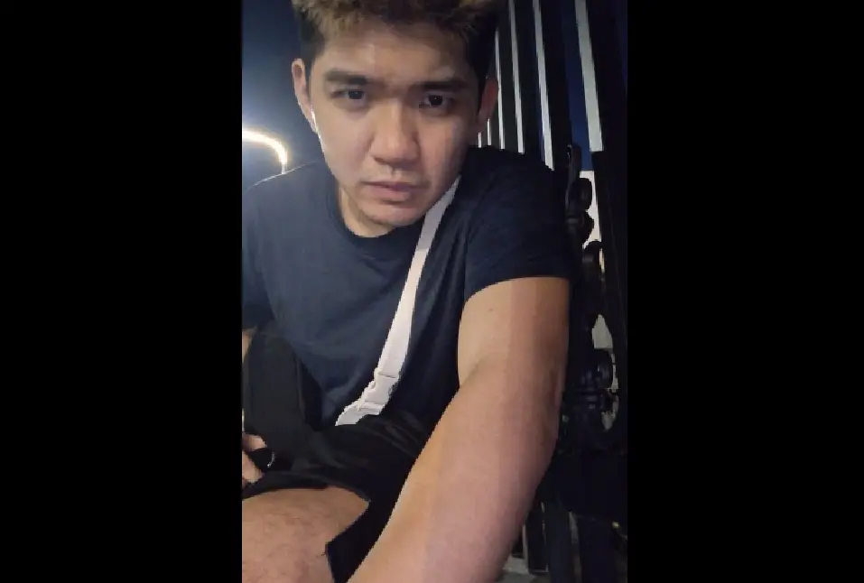 ▲本月12日，網路直播主「晚安小雞」獨自前往柬埔寨西港「凱博園區」開設直播，未料疑似遭人發現並被突襲，導致直播瞬間中斷，讓網友們震驚不已。（圖／翻攝晚安小雞臉書）