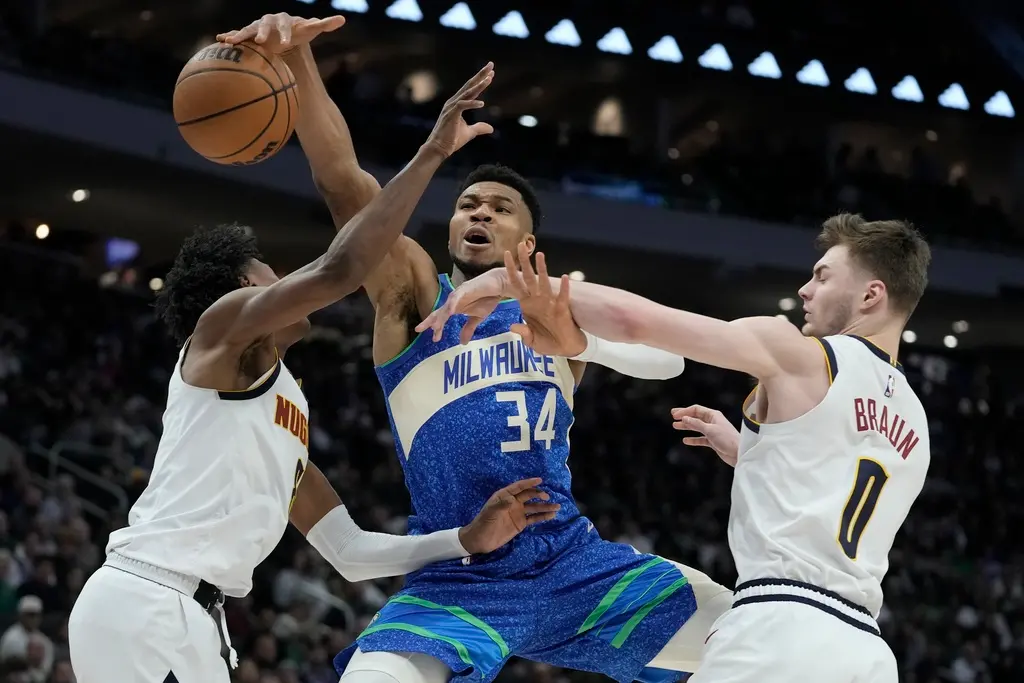 ▲「字母哥」Giannis Antetokounmpo，轟下36分、18籃板和5助攻。（圖／美聯社／達志影像）