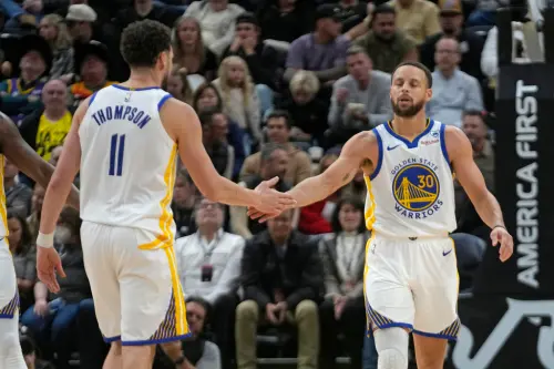 ▲Klay Thompson（左）轉戰達拉斯獨行俠，下賽季將會成為Stephen Curry賽場上的對手。（圖／美聯社／達志影像）