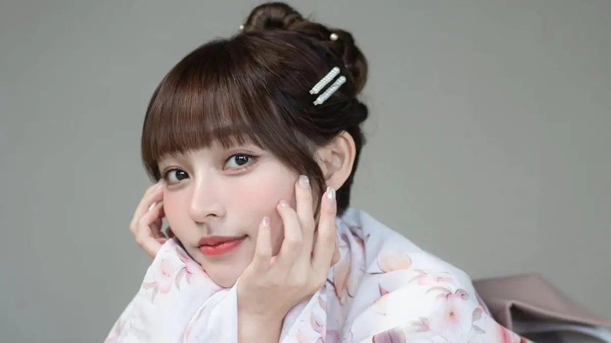 ▲妹妹正臉曝光，林襄自嘲「眼距都很開」。（圖／翻攝自林襄臉書）