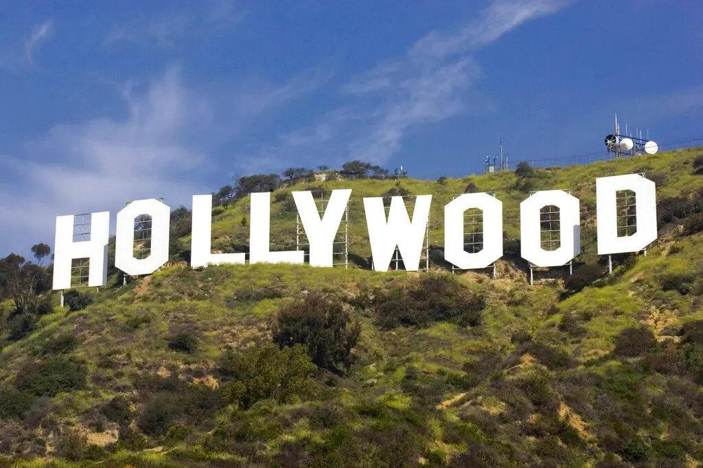 ▲川普以好萊塢遭受重創為由，宣布要對所有「非美國製作」的電影，徵收100%關稅。示意圖。（圖／美聯社／達志影像）