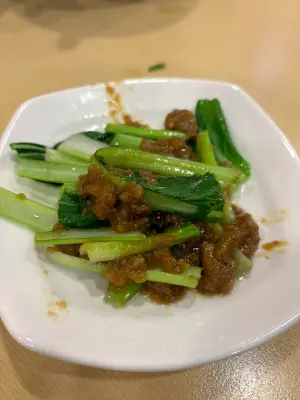 ▲狄志為PO出剛送上來的青菜原貌,感嘆40元還全是梗。(圖/狄志為臉書) ▲狄志為PO出剛送上來的青菜原貌,感嘆40元還全是梗。(圖/狄志為臉書)