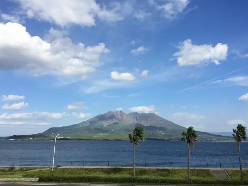 ▲日本鹿兒島縣離島「種子島」，居住一名靠著撿拾漂流物維生的「白鬍仙人」，他過著自給自足的0元生活。（示意圖／取自Pixabay）