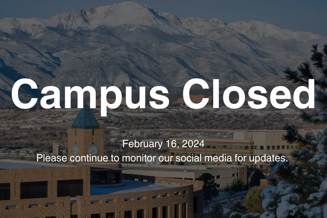 ▲美國科羅拉多大學科羅拉多泉（Colorado Springs）分校，當地時間16日清晨6點左右，驚傳在宿舍有兩人遭到槍殺。學校16號的課程全數取消，本週末校園也將關閉不對外開放。（圖／翻攝自科羅拉多大學科羅拉多泉分校臉書）