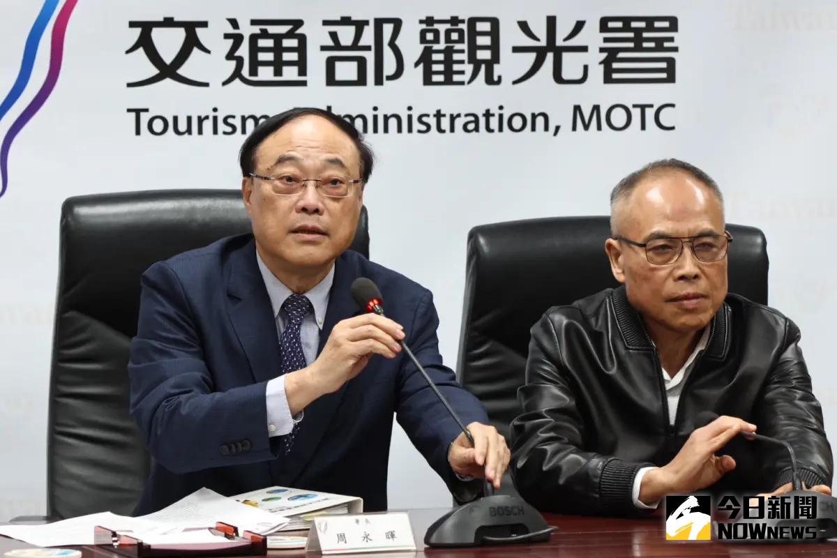 ▲ 年代旅遊富國島丟包旅客事件，交通部觀光署要求補足旅行業保證金，若明天未依規定辦理，將於3月5日撤照。（圖／記者陳明中攝）