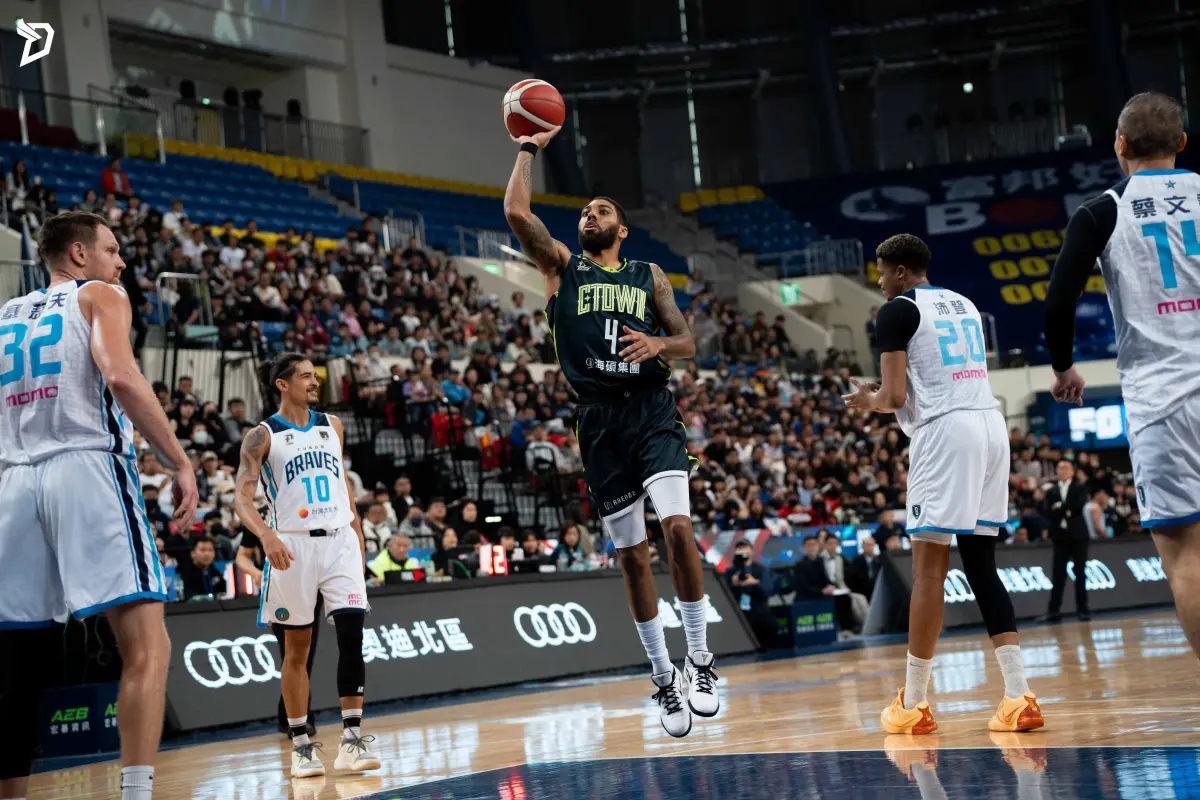 ▲P.League+今（17）日在和平籃球館進行富邦勇士對決福爾摩沙夢想家的賽事，進入「期末考」的夢想家洋將德文馬布爾這一場狀態絕佳，率夢想家取勝。（圖／夢想家球團提供）