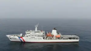 中國4千噸級研究船「大洋號」現蹤東北海域！海巡桃園艦監控
