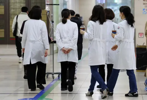 韓國醫師罷工繼續！逾3成手術取消　醫師罷工潮歐美多國有先例
