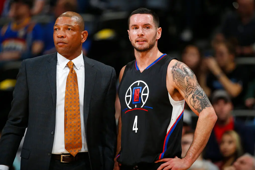 ▲「老河流」瑞佛斯（Doc Rivers）稱公鹿找他太臨時，前子弟兵瑞迪克（JJ Redick）嗆他總是找藉口。（圖／美聯社／達志影像）