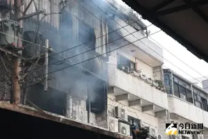 深坑火災雙北臭翻天!化學師:「鋰電池燃燒」易飄散 吸多恐肺炎