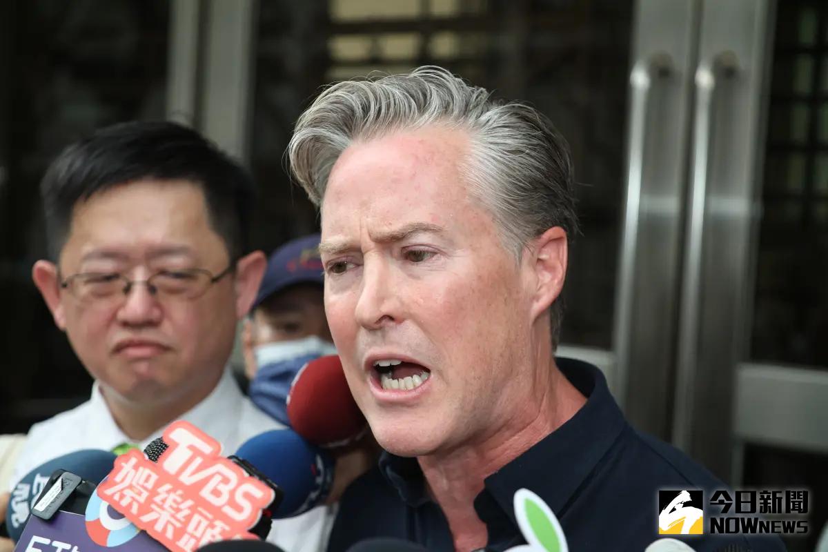 ▲加拿大籍藝人夏克立（如圖）去年8月遭狗仔葛斯齊爆料婚內出軌、與女粉絲不正當關係，今（1）日一早他本人透過社群發布926字長文聲明，澄清與A女、P女都沒有發生關係，反倒是被抹黑要脅勒索。（圖／資料照）