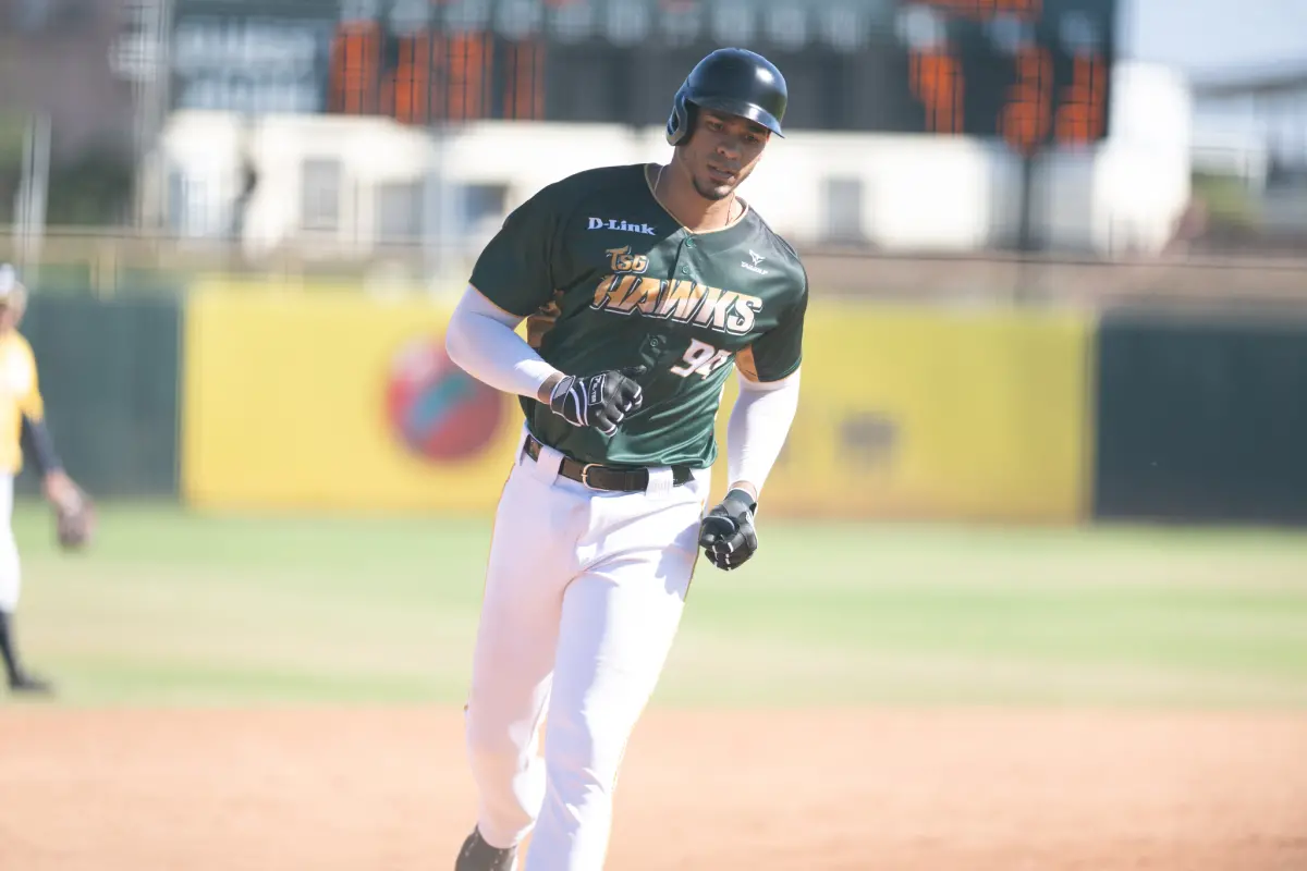 ▲ 台鋼雄鷹新洋砲「魔鷹」Moya入開轟。（圖／台鋼雄鷹提供）