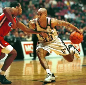 ▲Stephon Marbury曾被籃網交易到太陽換來Jason Kidd。(圖/美聯社/達志影像) ▲Stephon Marbury曾被籃網交易到太陽換來Jason Kidd。(圖/美聯社/達志影像)