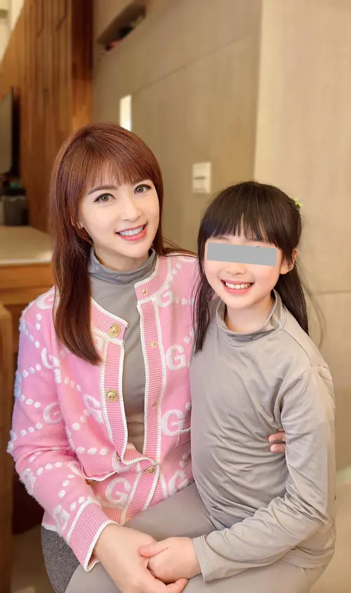 ▲陳海茵不讓8歲愛女喜羊羊接受填鴨式教育。(圖/翻攝自陳海茵臉書) ▲陳海茵不讓8歲愛女喜羊羊接受填鴨式教育。(圖/翻攝自陳海茵臉書)