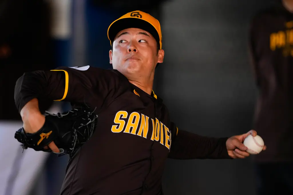 ▲聖地牙哥教士松井裕樹迎來春訓初登版，對「宇宙道奇」打線連飆3次三振。（圖／美聯社／達志影像）