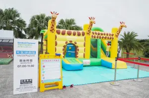 嘉年華現場還有利物浦足球體驗、充氣遊戲區等趣味設施,讓小朋友徹底放電。(圖/渣打馬大會提供) ▲嘉年華現場還有利物浦足球體驗、充氣遊戲區等趣味設施,讓小朋友徹底放電。(圖/渣打馬大會提供)